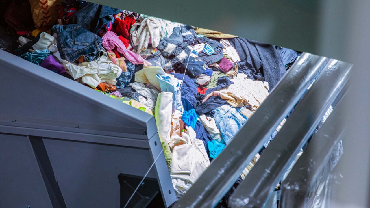 Materialmäklare ska få fart på textilt återbruk i Västra Götaland
